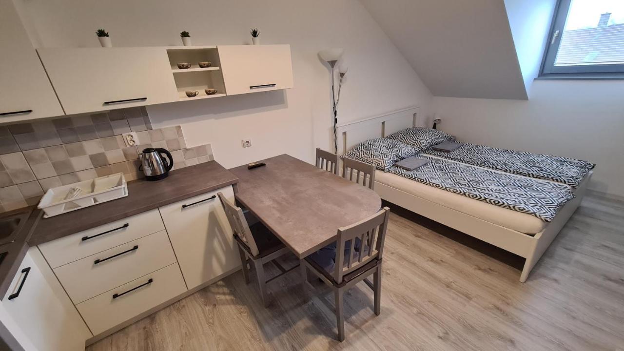 Gyulai-Fuerdo-Apartman Ii. Zewnętrze zdjęcie