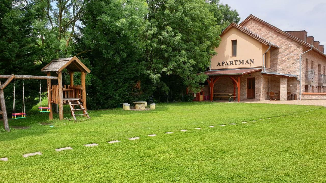 Gyulai-Fuerdo-Apartman Ii. Zewnętrze zdjęcie
